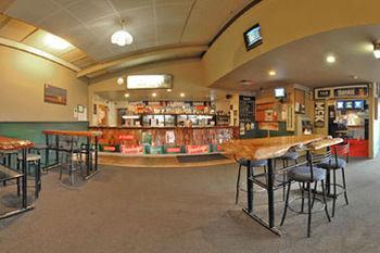 Equestrian Hotel Christchurch Extérieur photo